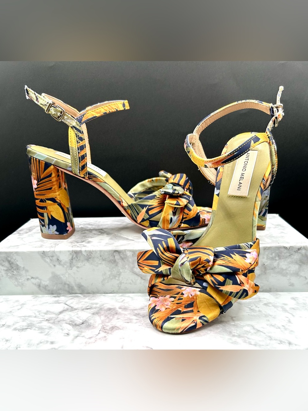 ANTONIO MELANI Gybson Floral Silk Block Heel Sandals. Size 6 M